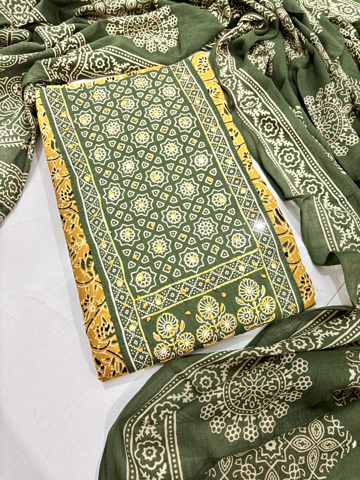 Elegant Ethnic Suit set