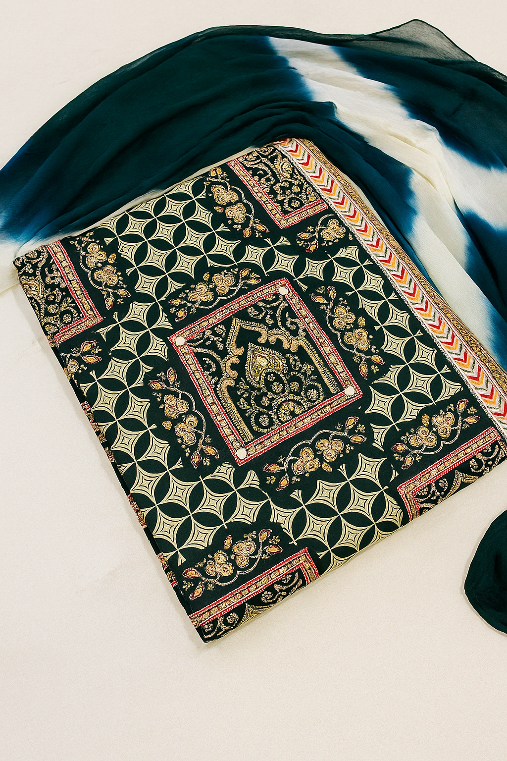 🌿 Elegant Dark Green & Cream Ethnic Cotton Suit Set 🌿